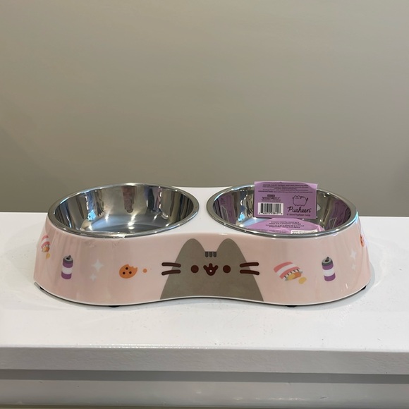 New Pusheen Snack Themed Double Pet Bowl with Base by Culturefly - Picture 1 of 4